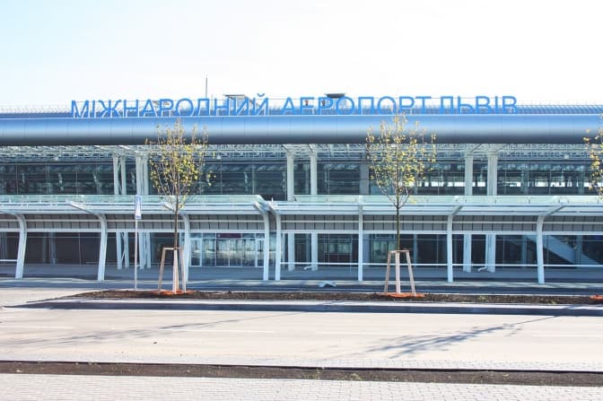 Львівський аеропорт не скасовував жодних рейсів