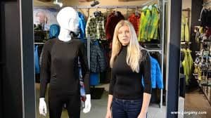 Львів’яни cкуповують газові балончики, термобілизну та бронежилети