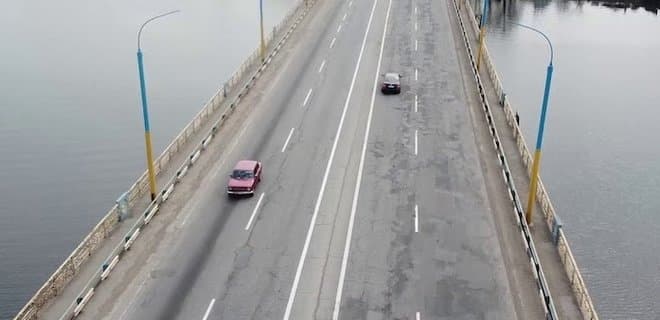 ЗСУ підтвердили нічні удари по Антонівському мосту. Військове керівництво рф тікає з Херсона