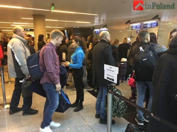 Вроцлавський аеропорт облаштовують для українських пасажирів