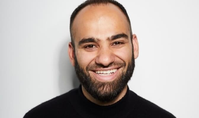 Британець планує велосипедом проїхати з Лондона до Львова, щоб зібрати кошти на розмінування