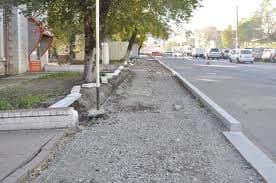 Через непроплати у Львові досі не відремонтували тротуари