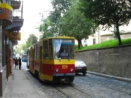 На зупинці «Саксаганського» у Львові встановили електронне табло