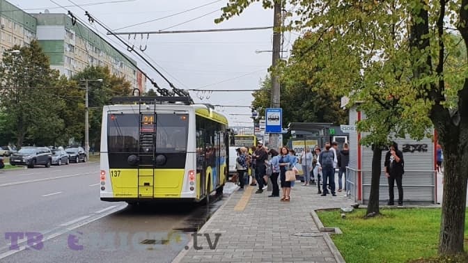 Як їздить громадський транспорт Львова 1-го вересня. Відео