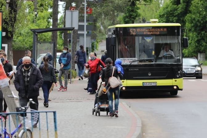 Проблема №1. Як не заразитися у громадському транспорті Львова