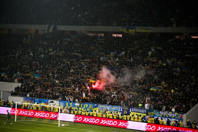 За поведінку вболівальників на "Арені Львів" футбольні клуби оштрафували