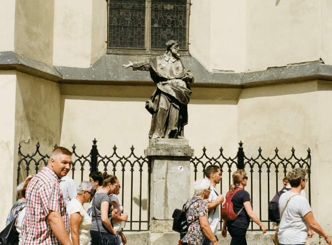 Кількість туристів у Львові порівняно з минулим карантинним роком зросла на понад 50%. Інфографіка