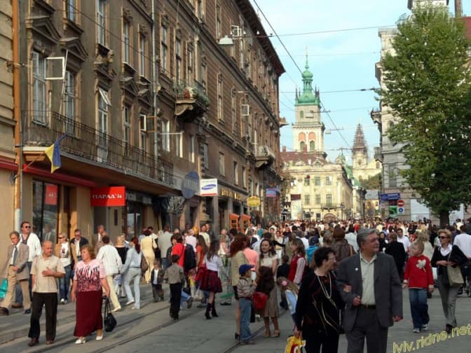 Найбільше туристів до Львова приїжджає з Києва та Одеси