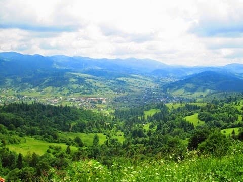 Куди поїхати на вихідні зі Львова. До Захара Беркута