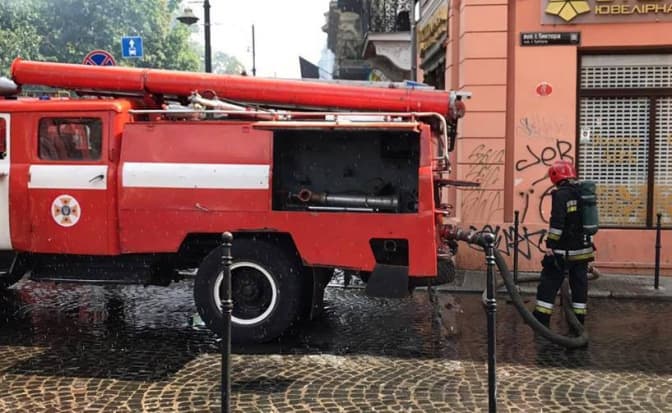 Пожежу в центрі Львова ліквідували