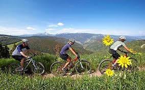 Туристи зможуть прати речі у похідних умовах