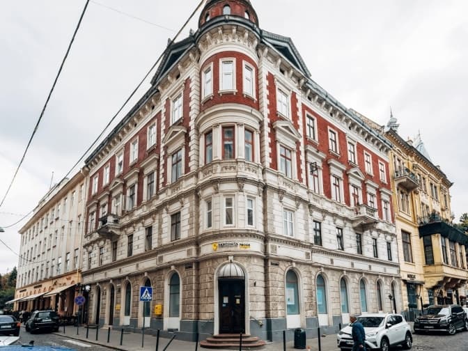 Хто будуватиме поштово-логістичний центр за 50 мільйонів доларів біля Львова