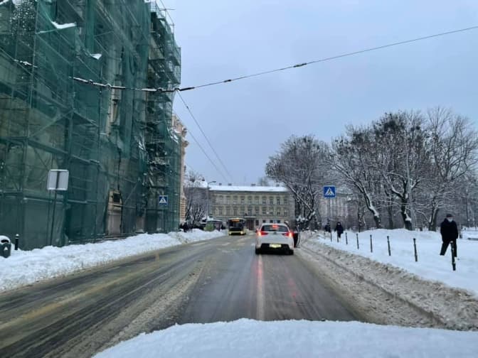 Наскільки розчищені дороги та вулиці у Львові. Фото
