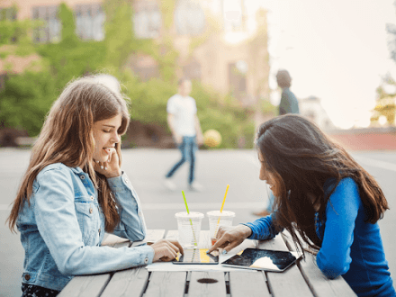 Google створив додаток, який дозволить батькам стежити за вмістом смартфонів їхніх дітей