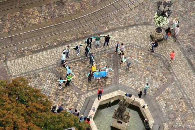 На площі Ринок у Львові кримські татари відзначили День прапора