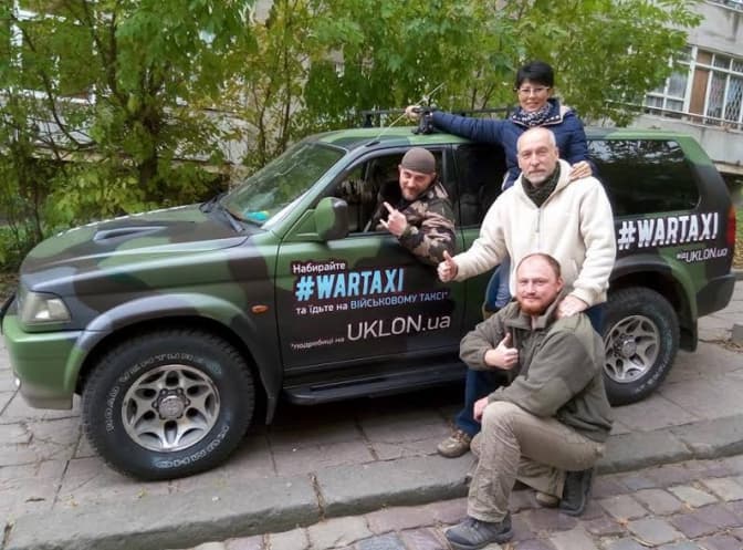 У Львові волонтери #Wartaxi зібрали гроші на новий джип для військових