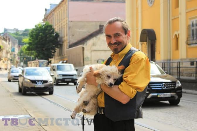 Обличчя Львова: музикант із собачкою