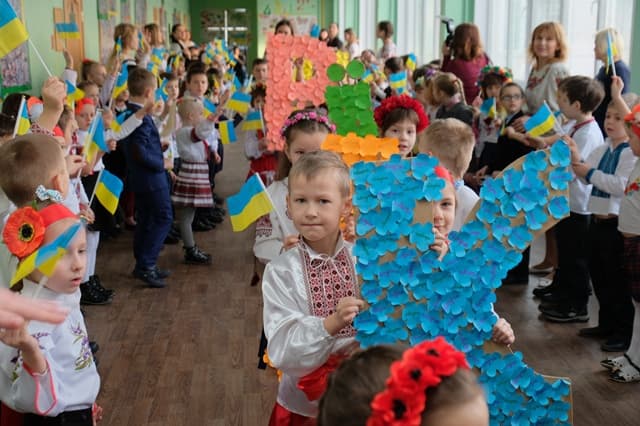 У школах Львівщини проведуть патріотичні уроки до Дня Соборності