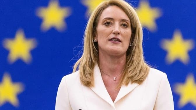 Голова Європарламенту закликала надати Україні більше зброї