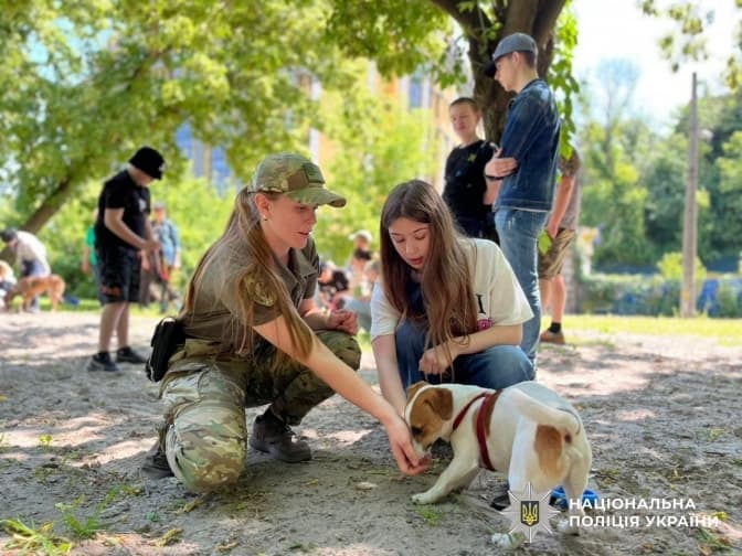 Поліція Києва навчатиме жителів міста дресируванню собак