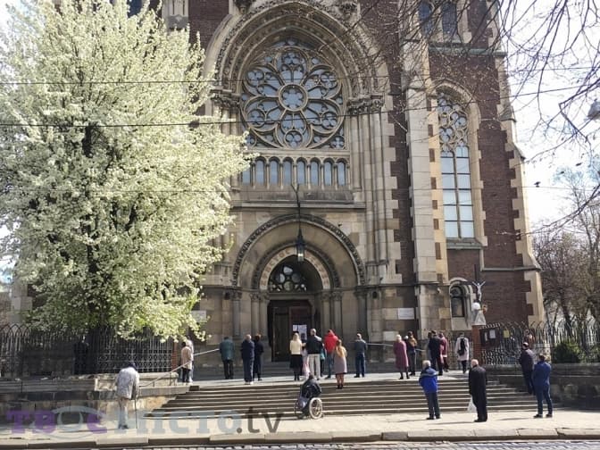 Як Львів святкує Великдень-2020. Фото дня