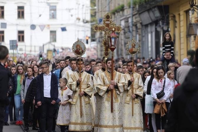У неділю вулиці Львова перекриватимуть через загальноміську Вервицю. Маршрут