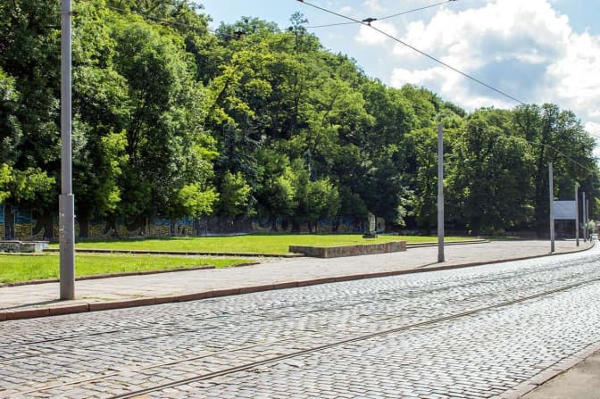Фрагмент сучасної вулиці Вітовського, де колись був став (фото: photo-lviv.in.uа)