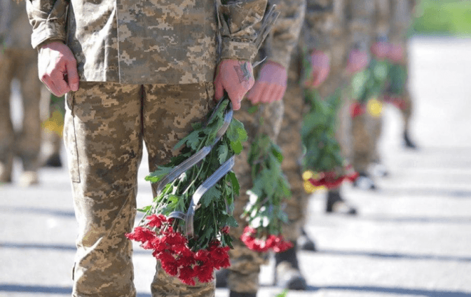 Львівщина попрощалася із захисником, якого 6 років вважали безвісти зниклим на війні