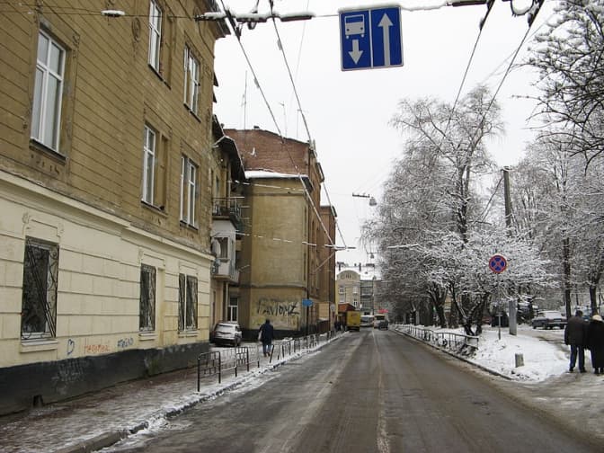 У центрі Львова можуть збудувати два паркінги на понад 250 місць