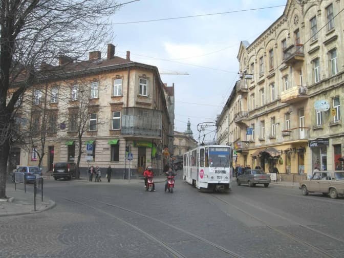 Від сьогодні у центрі Львова змінено організацію руху. Схема