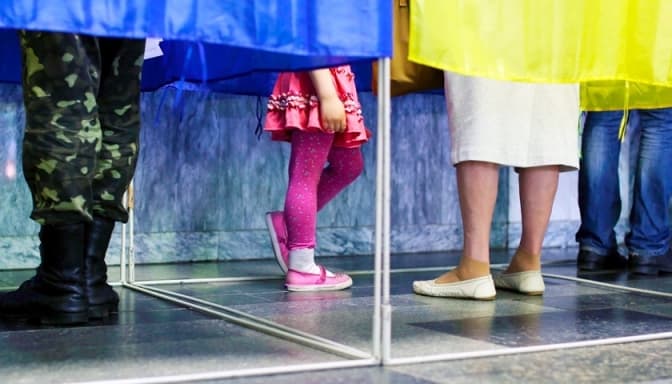 У неділю на Львівщині працюватиме гаряча лінія від Комітету виборців. Куди звертатись