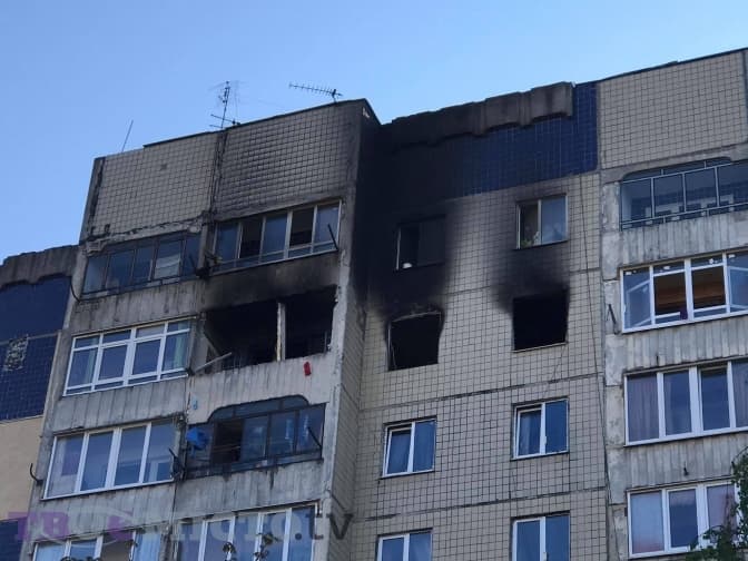 Наслідки вибуху газу в квартирі на Сихові. Фото