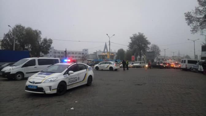 Вранці у Львові повідомили про замінування залізничного вокзалу