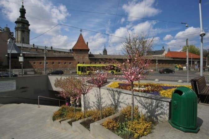 Позов Медведчука проти книжки про Стуса та Туреччина зробить собор Софії мечеттю. Головне за ніч і минулу добу