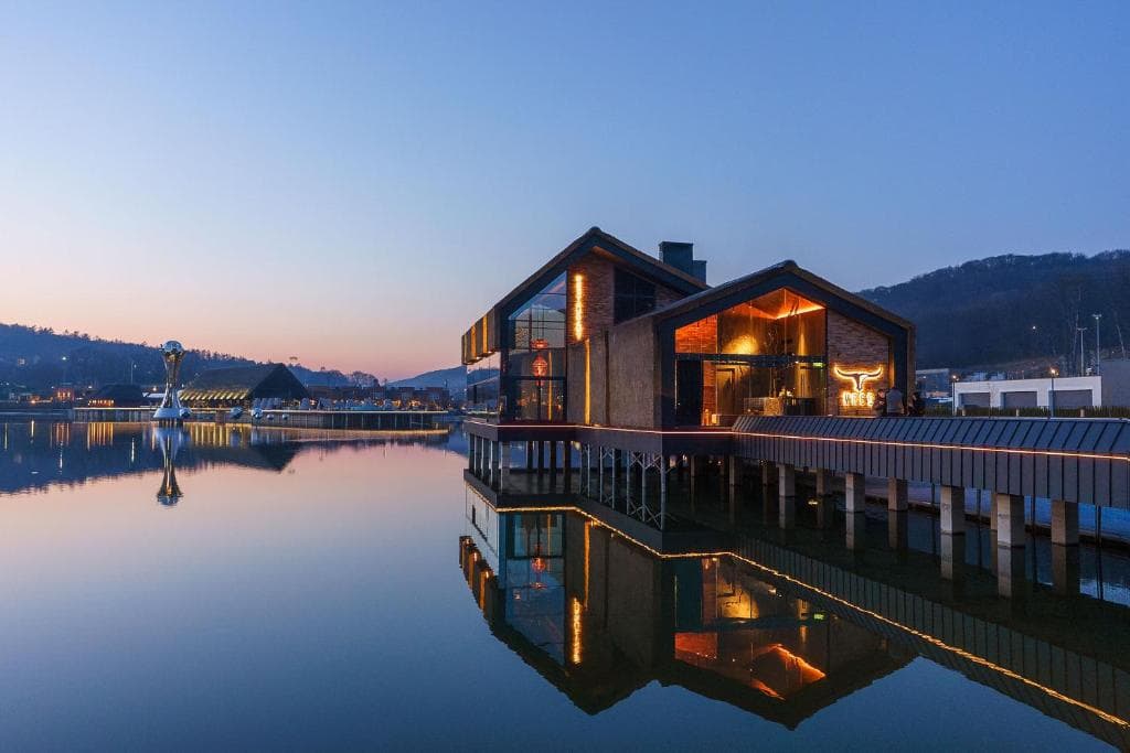 Фото відпочинкового комплексу Emily Resort у Винниках / booking