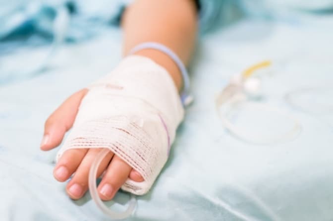 Працювали 6 бригад швидкої. У Львові рятують двох дітей після ДТП із фурою