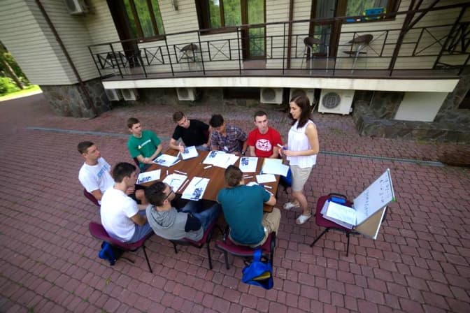 фото: сторінка школи української мови і культури в мережі Facebook