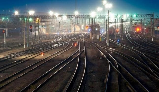 На Львівській залізниці відновили рух після сходу з рейок потяга