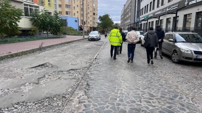 Ремонт найаварійнішої вулиці і пішохідного бульвару у Львові та: 6 500 грн допомоги, 50 тис. за дитину, різдвяний піст. Підсумки доби