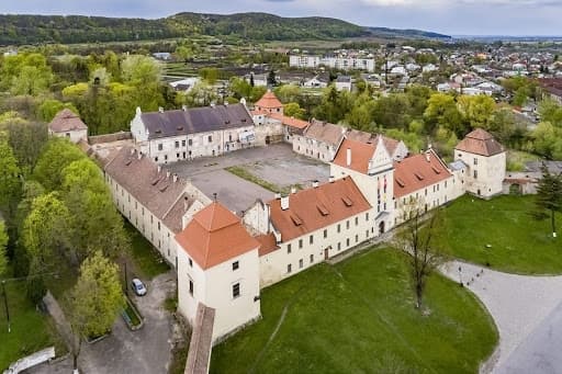 Львівська галерея мистецтв бере на баланс 7 об’єктів у Жовкві