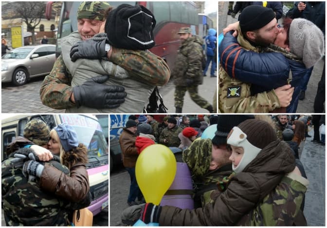 У Львові зустріли вояків, які півроку були на Сході. Фото