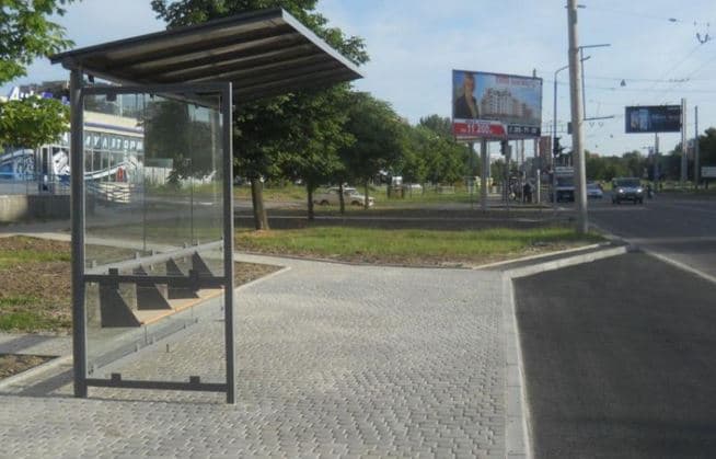 У Залізничному районі Львова облаштують 10 зупинок транспорту