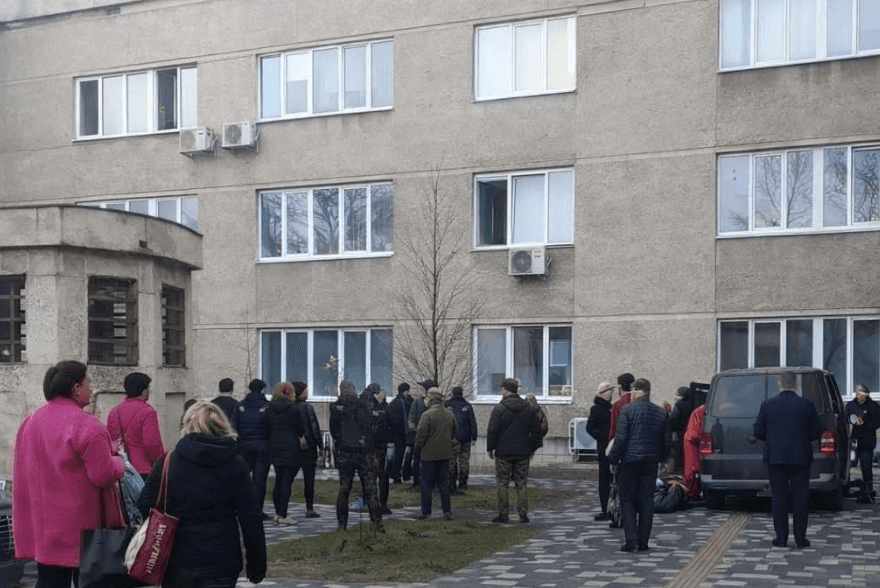 Інцидент з військовим ТЦК на вул. Патона / Фото зі сторінки Ігоря Зінкевича