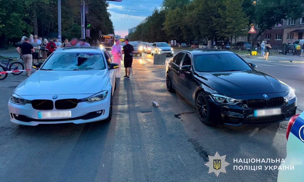 Прокуратура опублікувала відео та оприлюднила висновки наїзду двох BMW на пішоходів