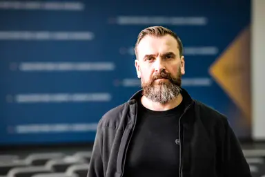 На скільки піднімуть зарплати вчителям і що чекає на університети? Оксен Лісовий про основні зміни в освіті