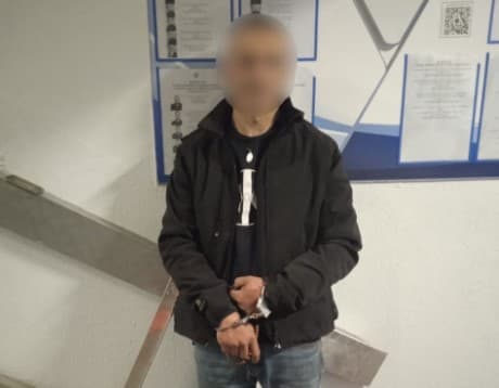 Побачив ТЦК і взяв у заручниці дитину: у Львові чоловік приставив ніж до шиї 13-річної дівчинки