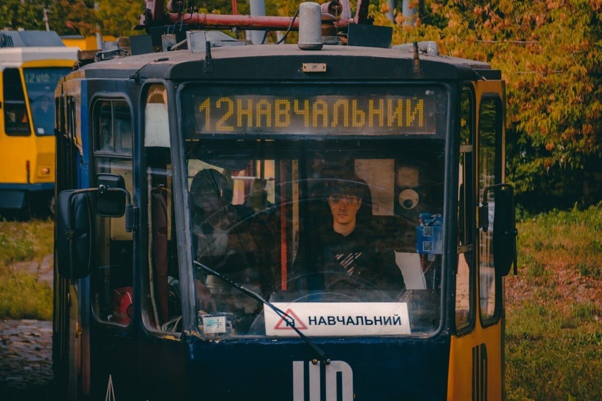 Розповідаємо, як безкоштовно опанувати професію водія електротранспорту / фото ЛМР
