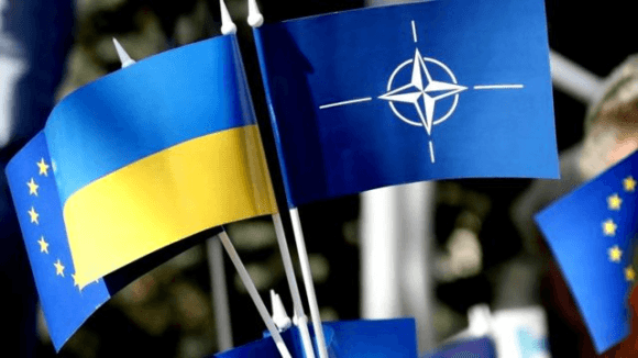 Європарламент рекомендував надати Україні статус кандидата на вступ до ЄС