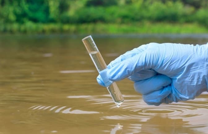 На Львівщині почали виявляти коронавірус у стічних водах