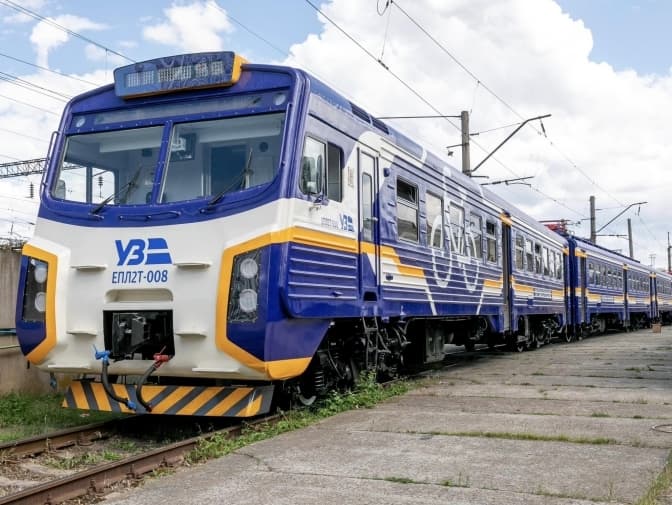 На Львівщині курсуватиме модернізований електропоїзд